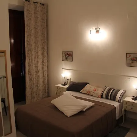 Oda ve Kahvaltı Burchiello 3*